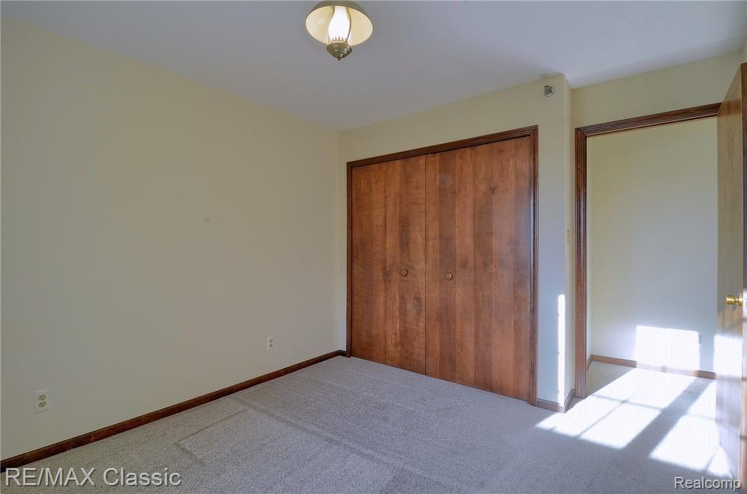 8661 Antcliff Road Howell, MI 48855 - Photo 11 of 38 3rd_Bedroom_2nd_View.jpg