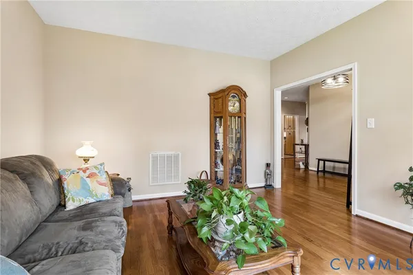 $640,000 | 301 Beechwood Drive, Williamsburg, VA 23185