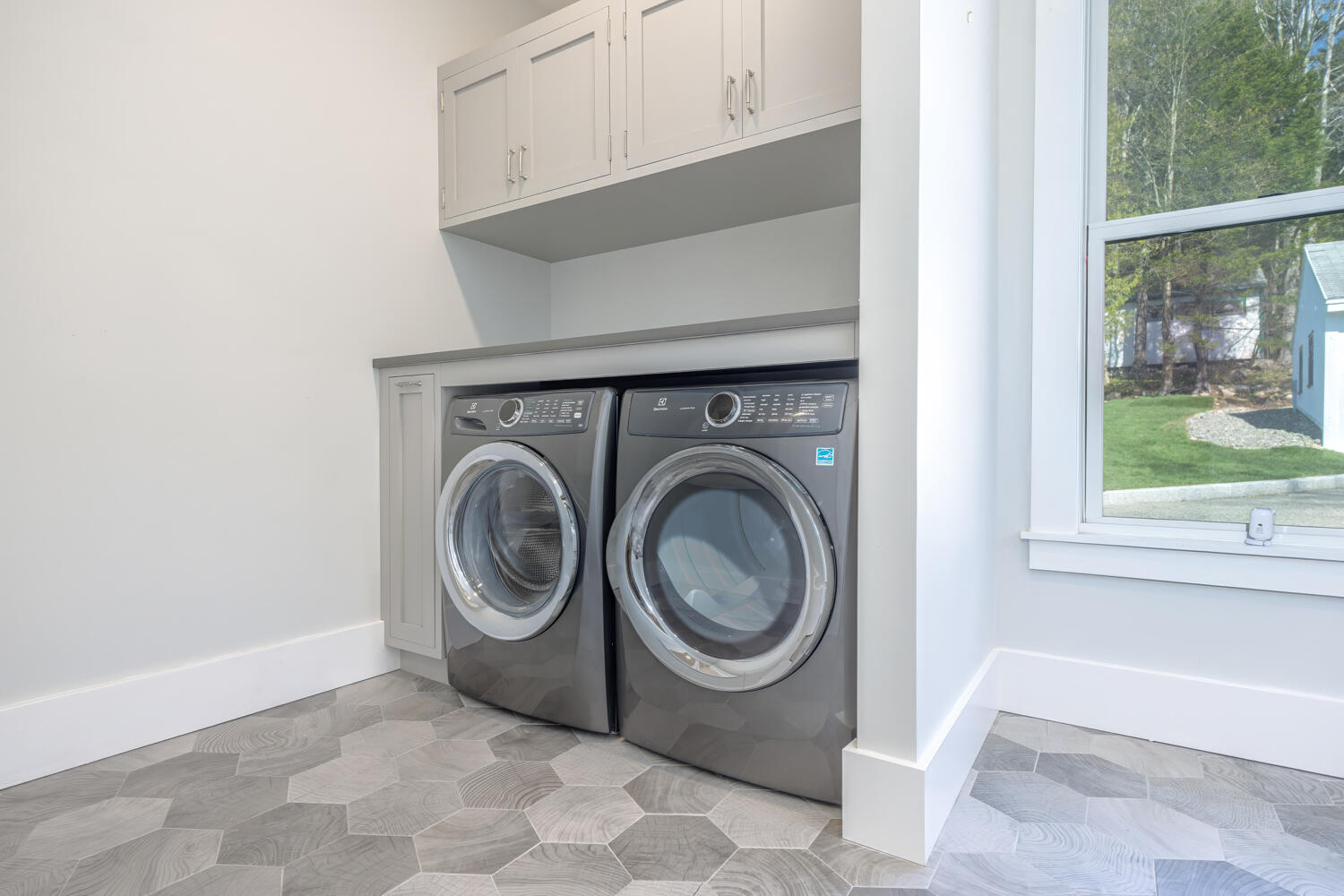 41 Main Street Mount Desert, ME 04675 - Photo 46 of 52 47-35-Laundry