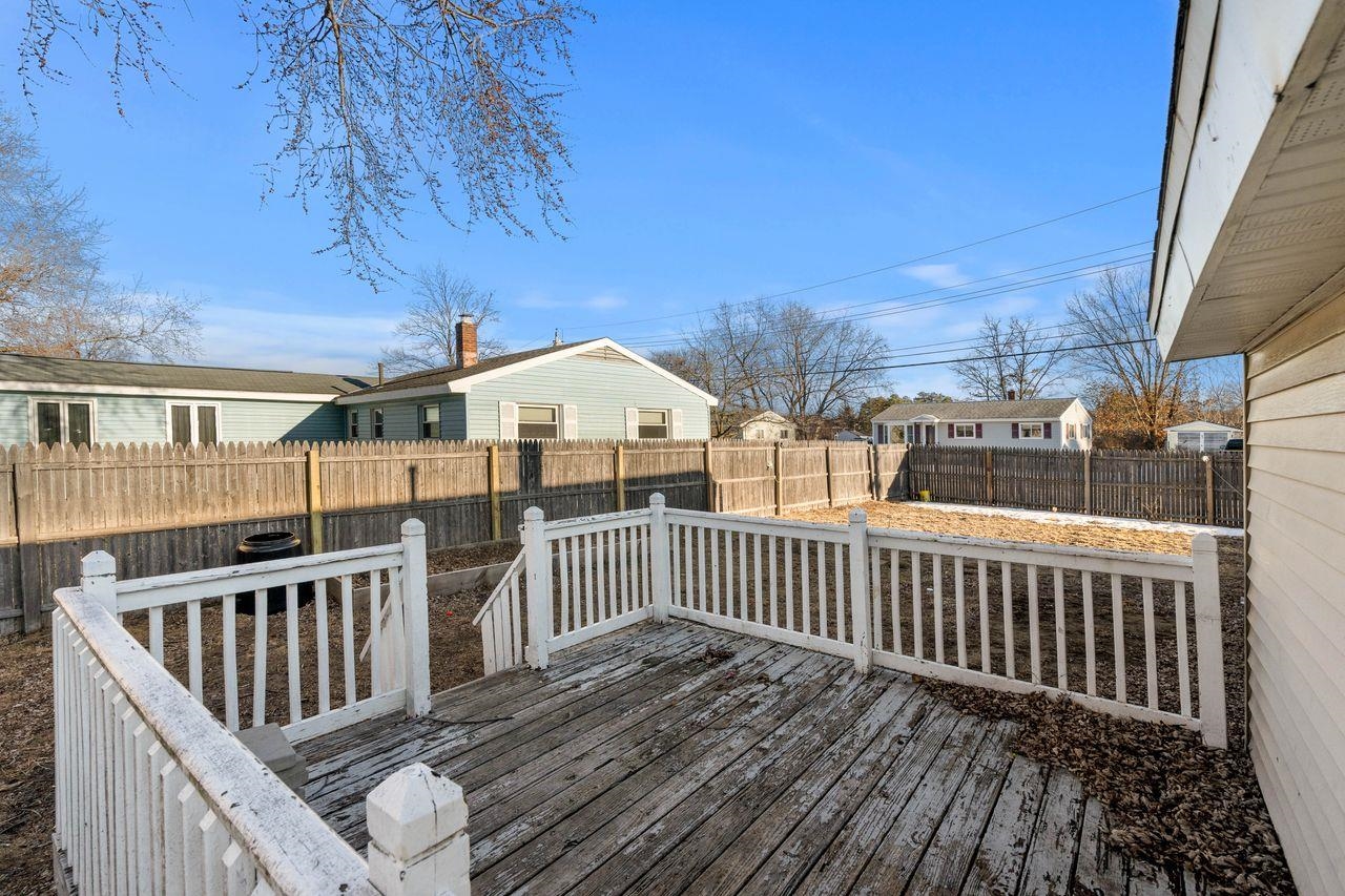 34 Ritter Street Nashua, NH 03060 - Photo 33 of 35
