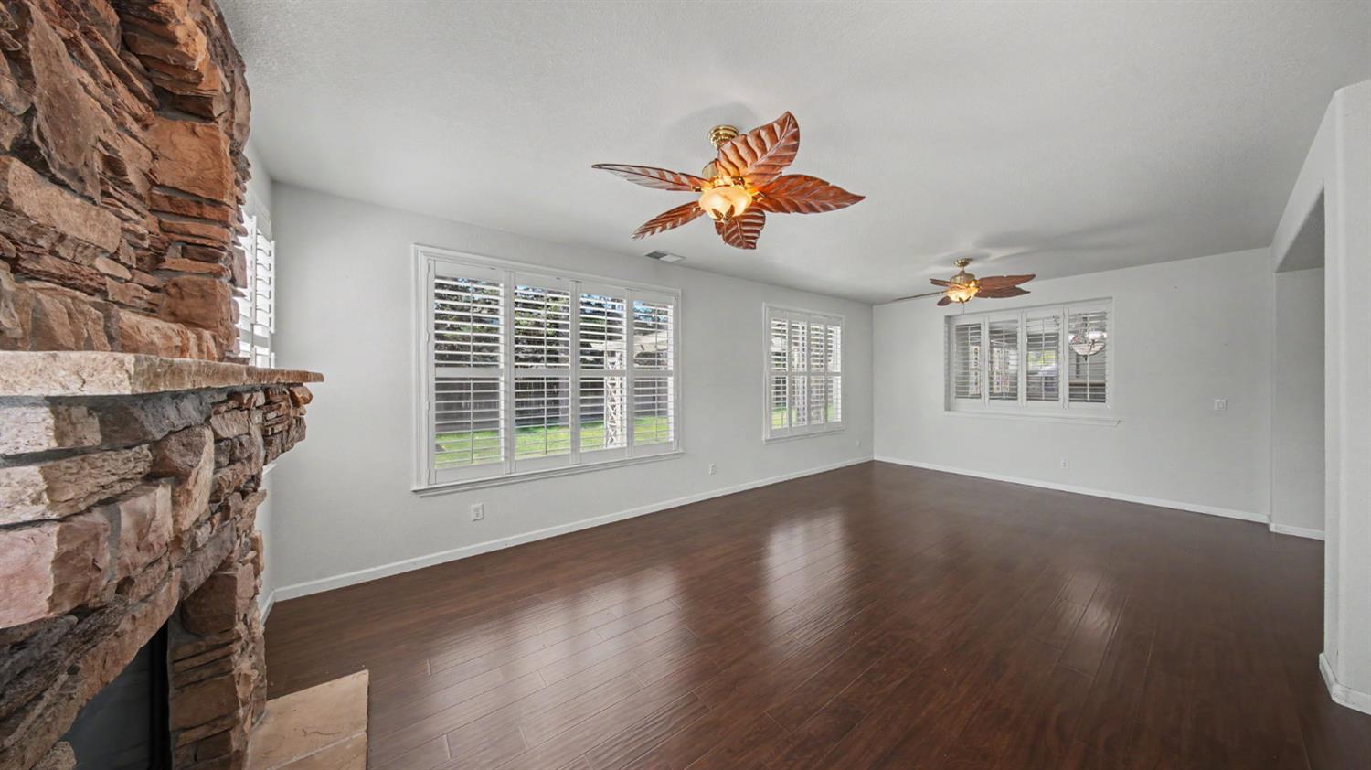 379 John Kamps Way Ripon, CA 95366 - Photo 10 of 43