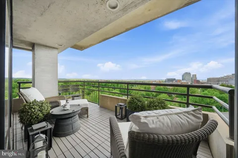 $595,000 | 1100 Lovering Avenue, Unit 1402, Wilmington, DE 19806