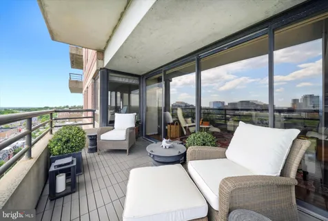 $595,000 | 1100 Lovering Avenue, Unit 1402, Wilmington, DE 19806
