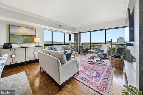 $595,000 | 1100 Lovering Avenue, Unit 1402, Wilmington, DE 19806