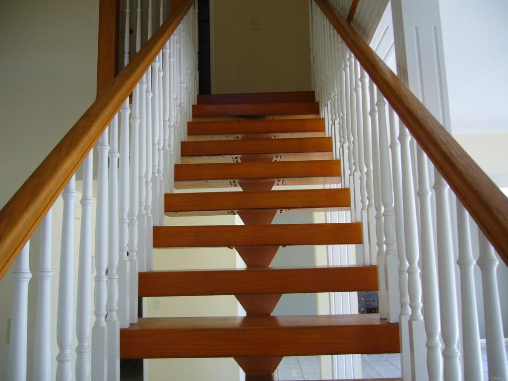 5191 Bothe Avenue University City, CA 92122 - Photo 17 of 29 a view of stairs