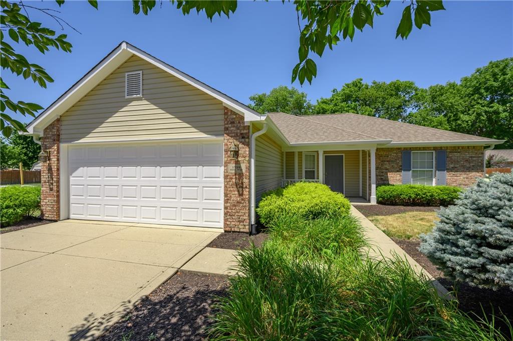 1729 Alder Road Franklin, IN 46131 - Photo 2 of 37