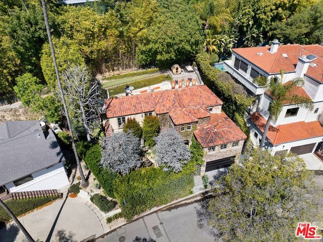 $2,848,000 | 3300 North Knoll Drive, Los Angeles, CA 90068