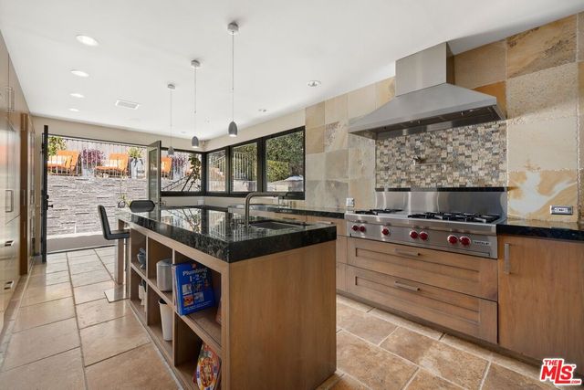 $2,848,000 | 3300 North Knoll Drive, Los Angeles, CA 90068