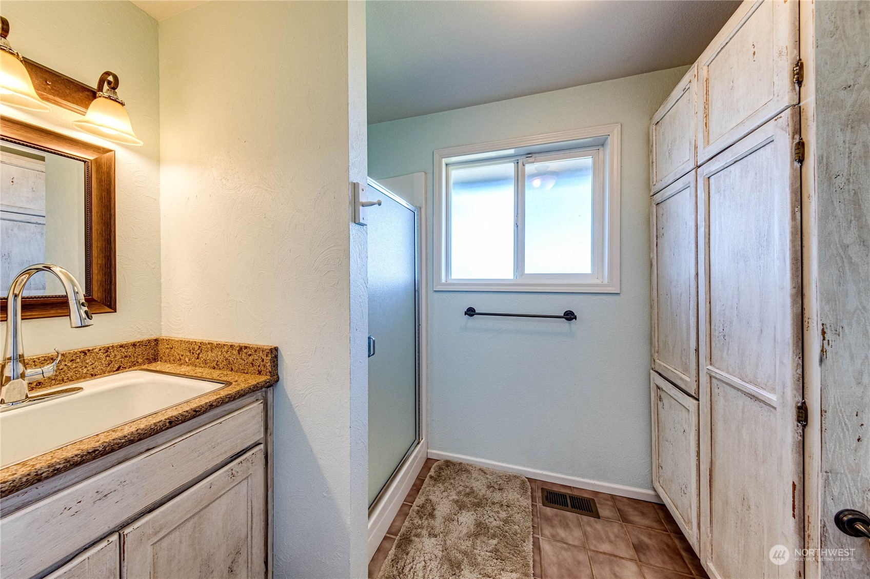 328 Hansen Road Port Angeles, WA 98363 - Photo 23 of 40 Gallery Image 23