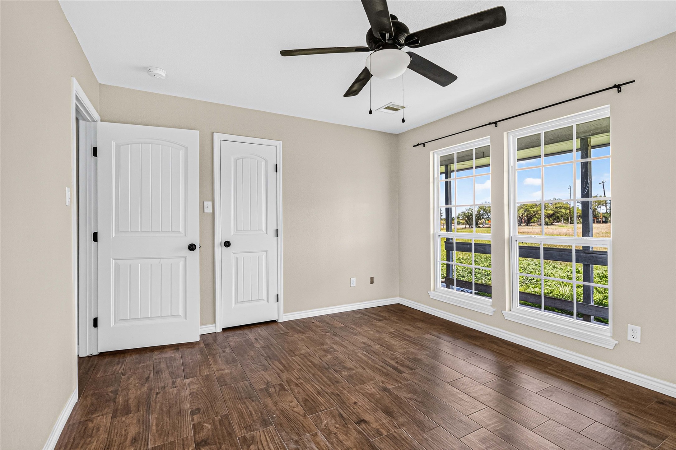 2500 Center Point Road San Marcos, TX 78666 - Photo 13 of 30 First bedroom without virtual staging