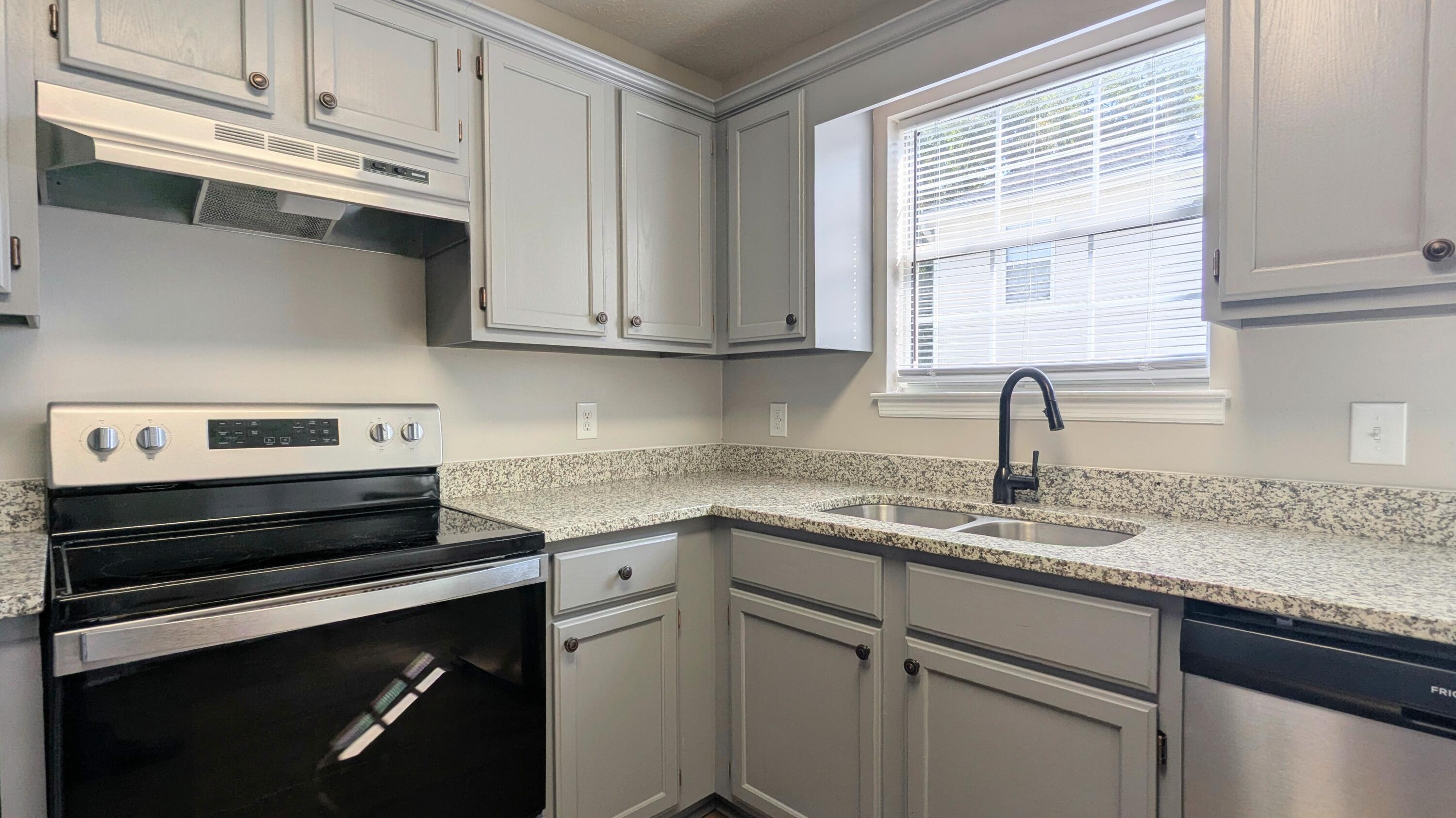 25 Bama Lane, Unit C3 Ringgold, GA 30736 - Photo 8 of 17 PXL_20250918_194430332~3