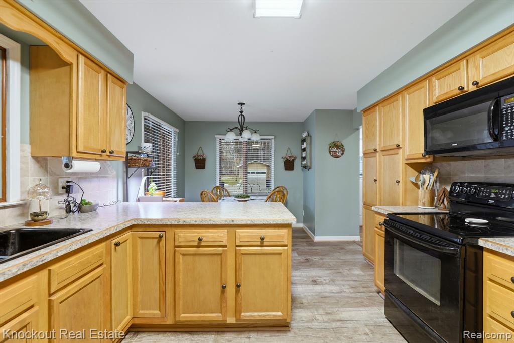 4256 Emerald Road Bridgeport, MI 48722 - Photo 19 of 47 Gallery Image 19