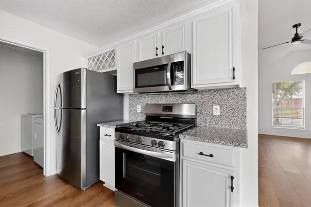 $2,095 | 2864 Hampshire Lane, Rockwall, TX 75032