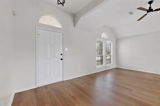 $2,095 | 2864 Hampshire Lane, Rockwall, TX 75032