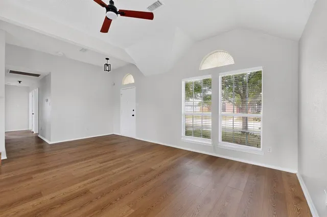 $2,095 | 2864 Hampshire Lane, Rockwall, TX 75032