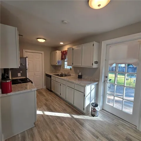 $1,400 | Undisclosed Address, Lacombe, LA 70445