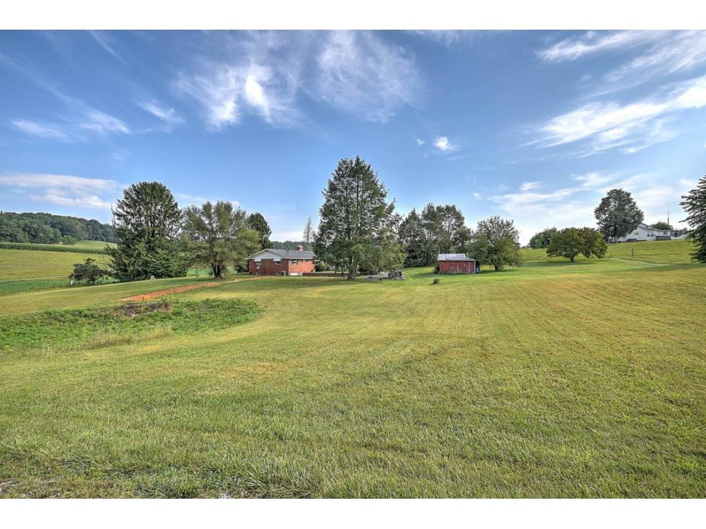 143 Highway 93 Fall Branch, TN 37656 - Photo 19 of 25 Photo 20
