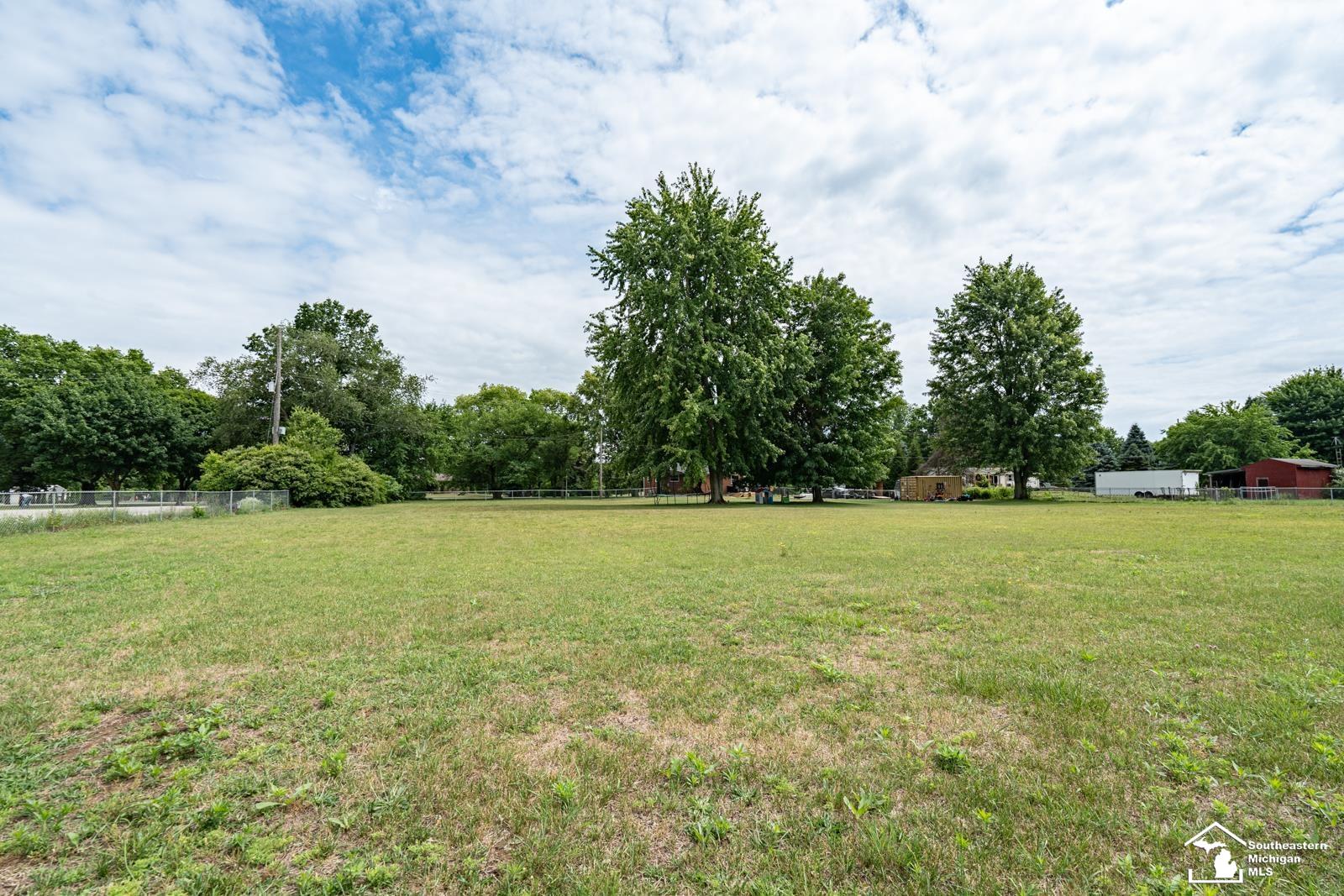 14454 Dixon Road Dundee, MI 48131 - Photo 33 of 33