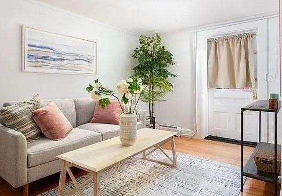 $2,400 | 16 Chauncy Street, Unit G, Cambridge, MA 02138