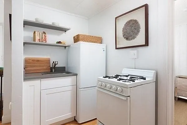 $2,400 | 16 Chauncy Street, Unit G, Cambridge, MA 02138