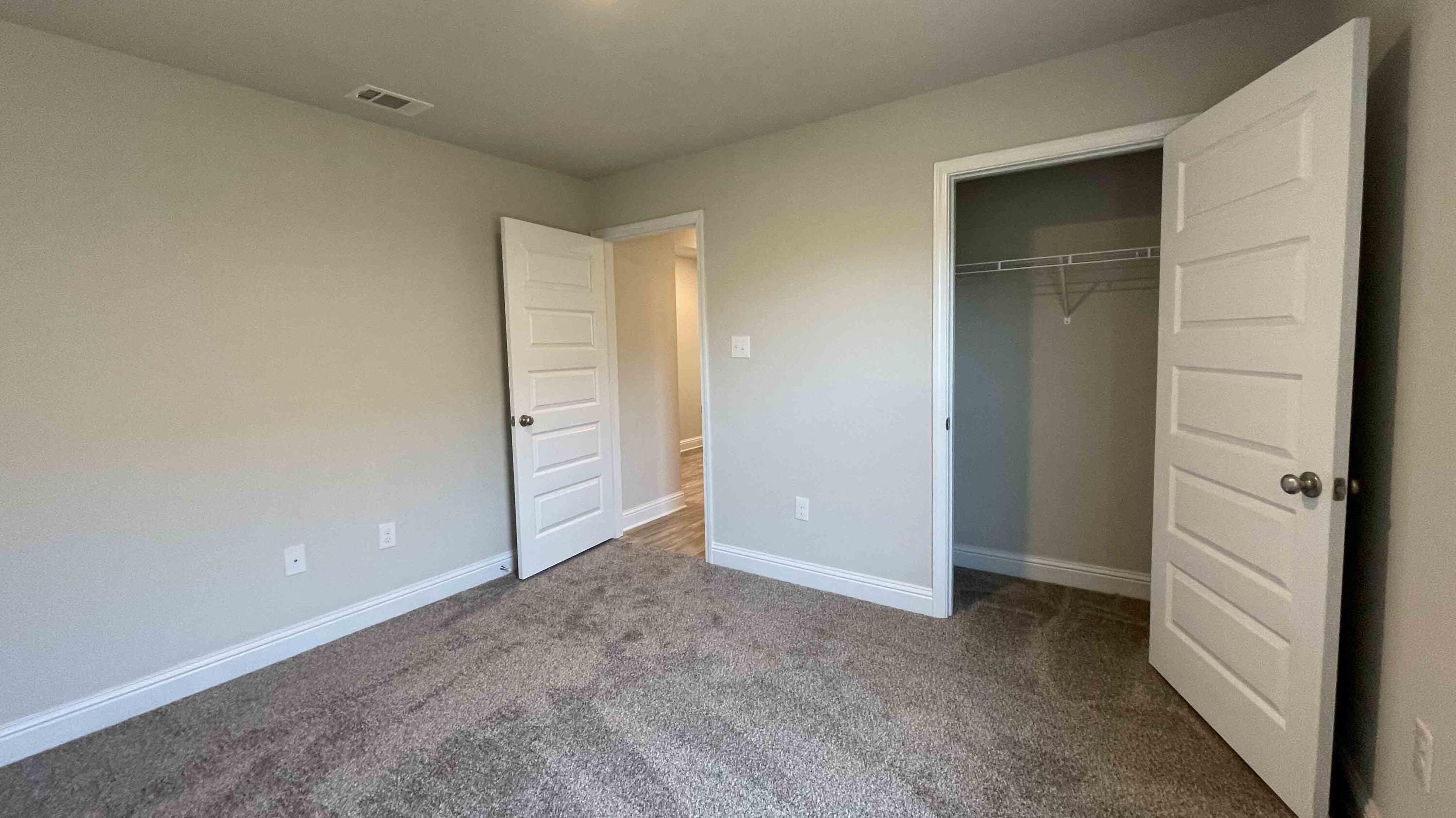 98 This Way Freeport, FL 32439 - Photo 6 of 23 Gallery Image 6