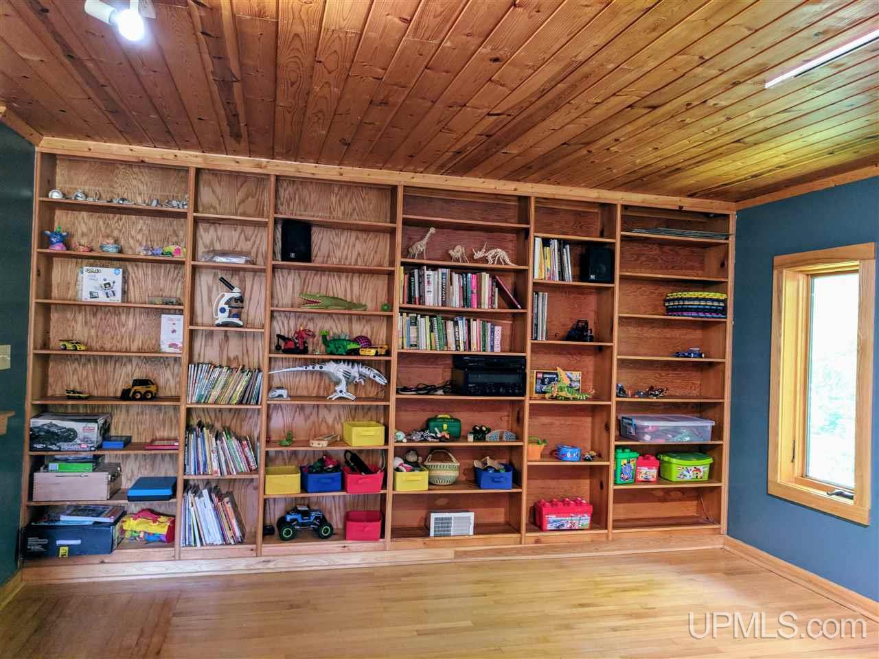 635 Co Road Marquette, MI 49855 - Photo 16 of 50