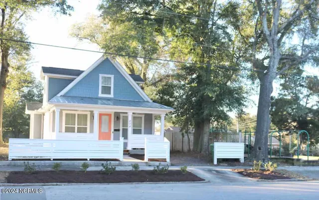 $418,000 | 208 Marstellar Street, Wilmington, NC 28401