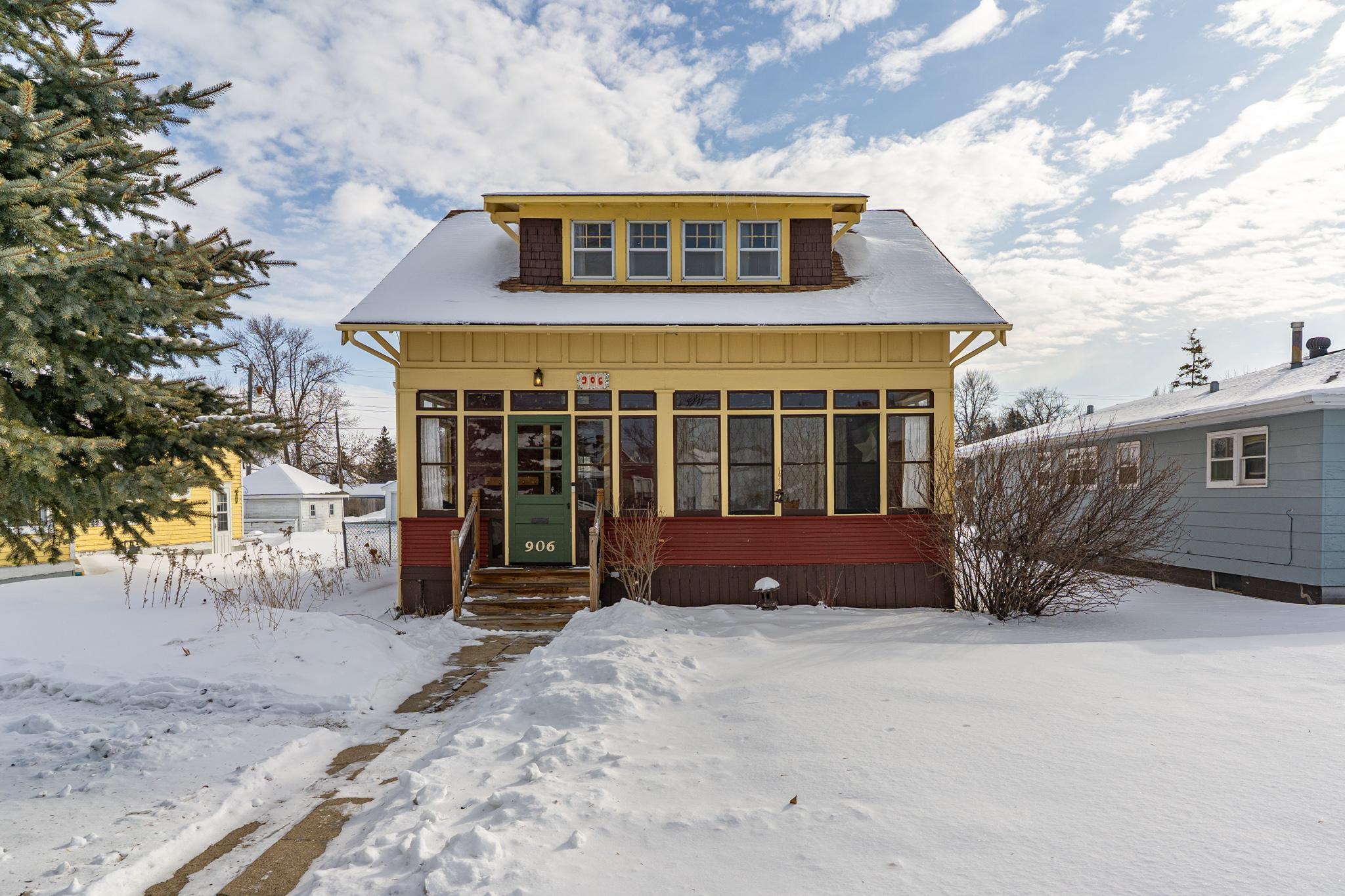 906 Stearns Street Crookston, MN 56716 - Photo 1 of 1