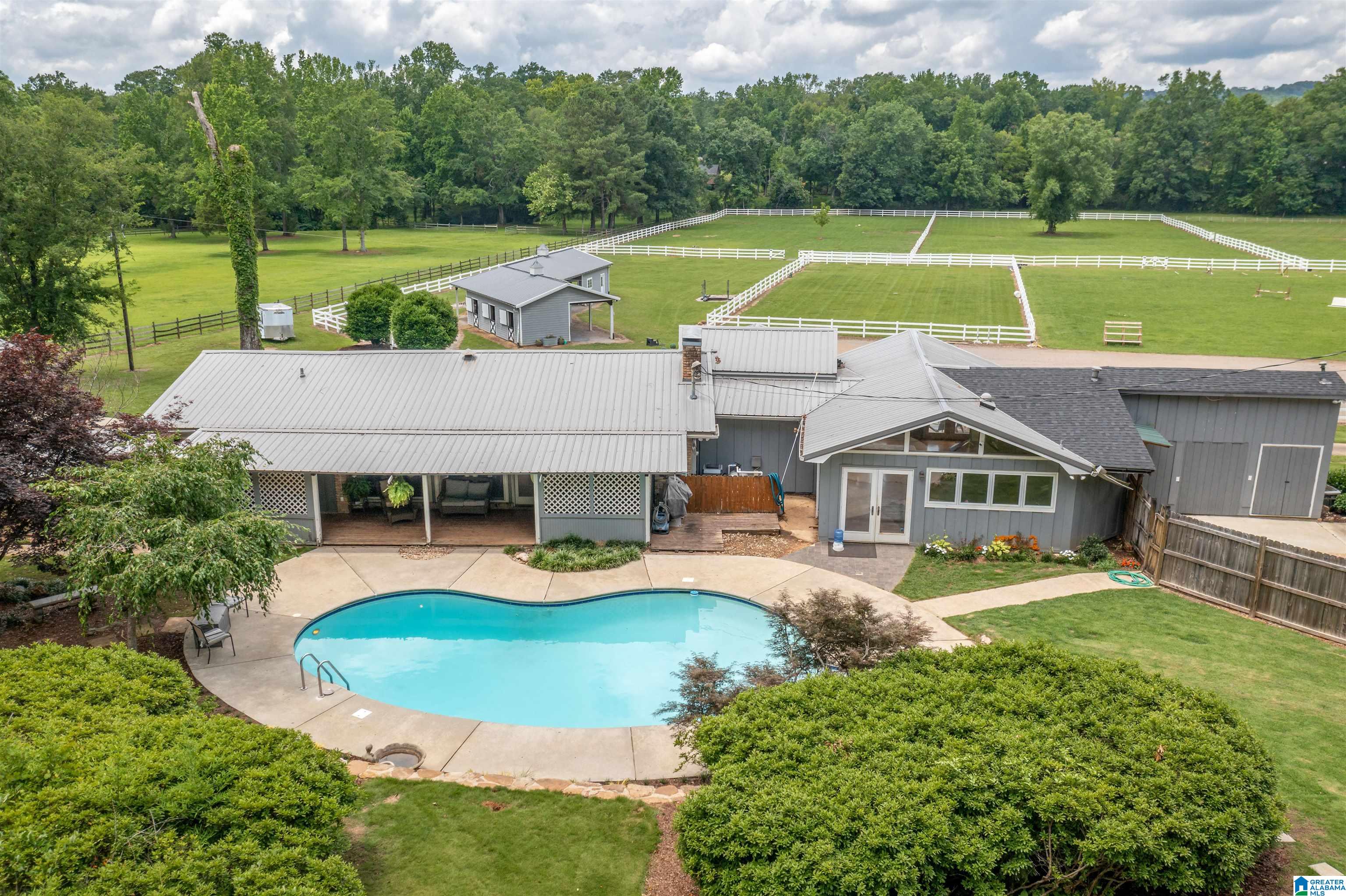 400 Indian Trail Road Pelham, AL 35124 - Photo 12 of 59