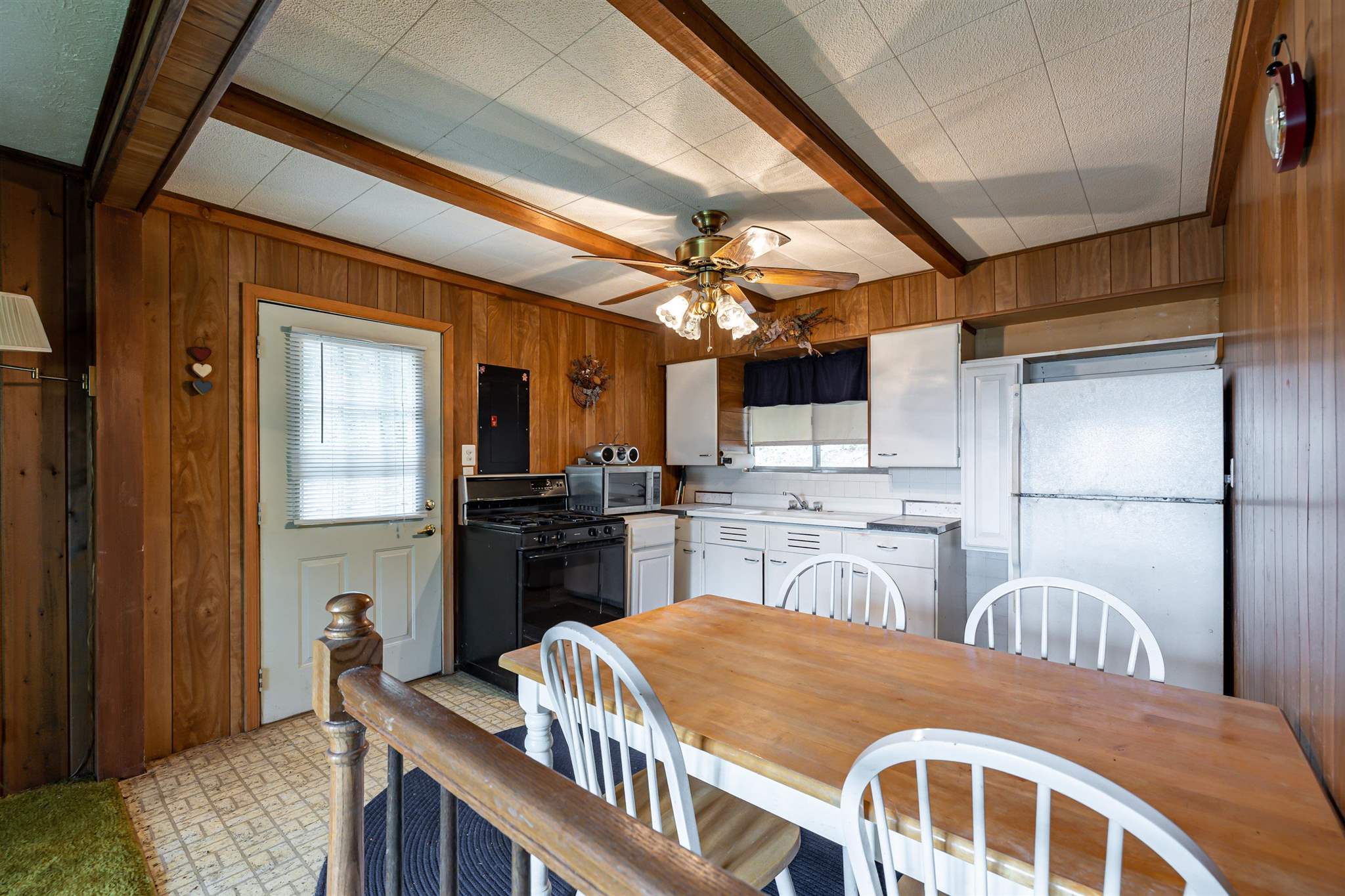540 Pine Knob Road Stanley, VA 22851 - Photo 5 of 38 Gallery Image 5