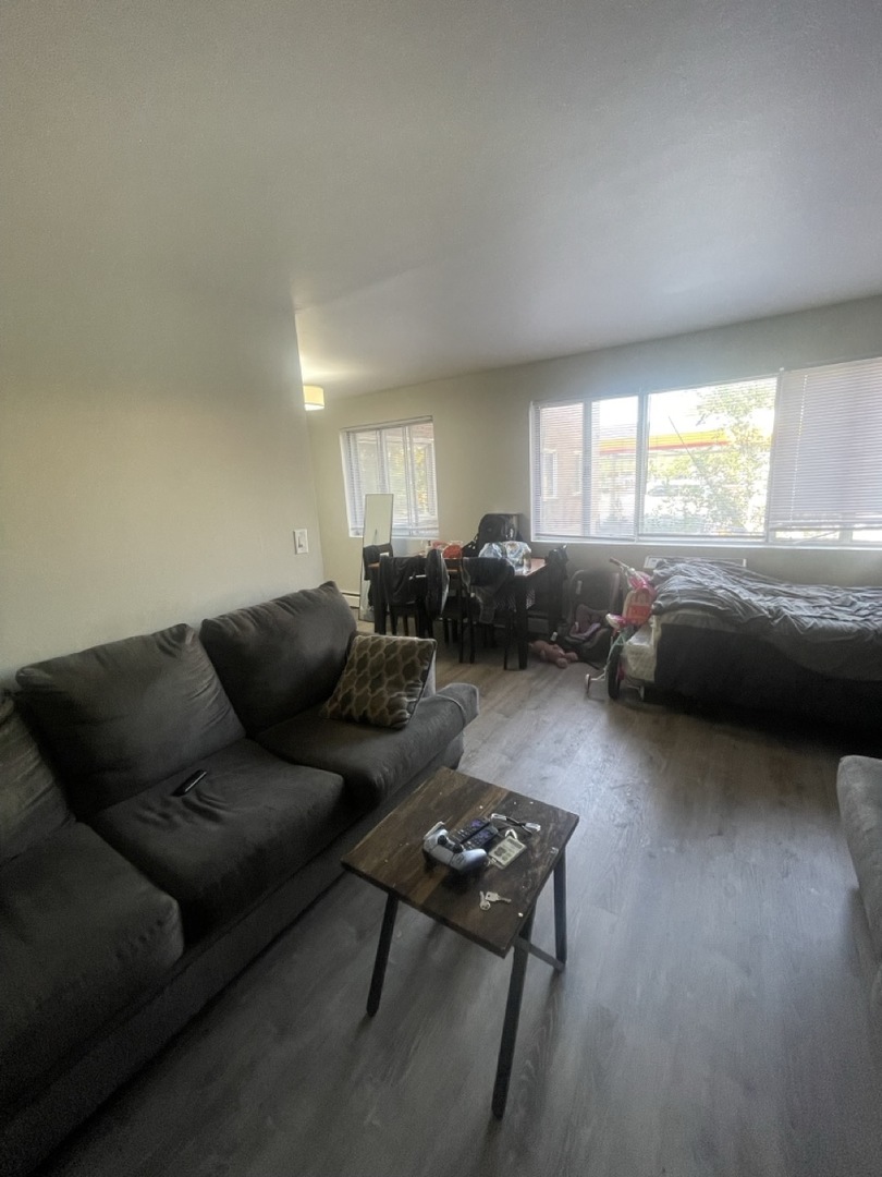 7120 North Sheridan Road, Unit 218 Chicago, IL 60626 - Photo 3 of 13 Gallery Image 3