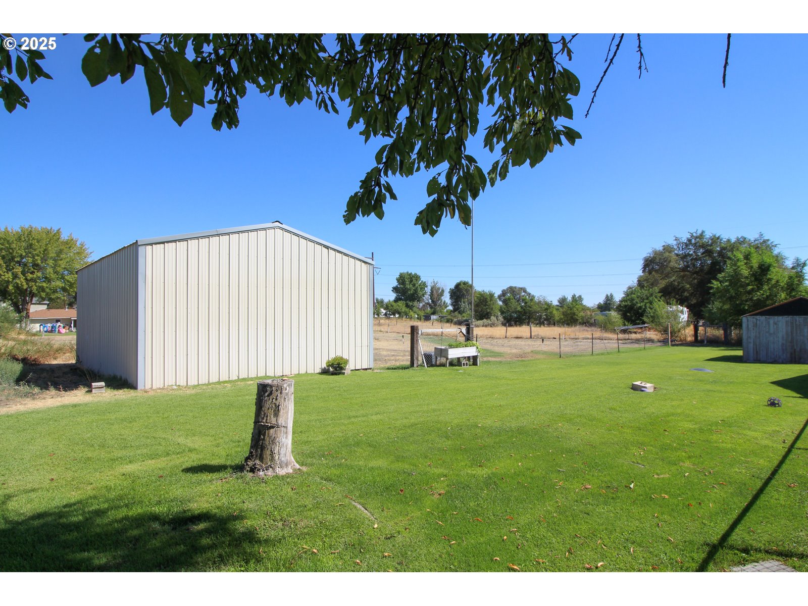 1855 East Hooker Road Hermiston, OR 97838 - Photo 30 of 32