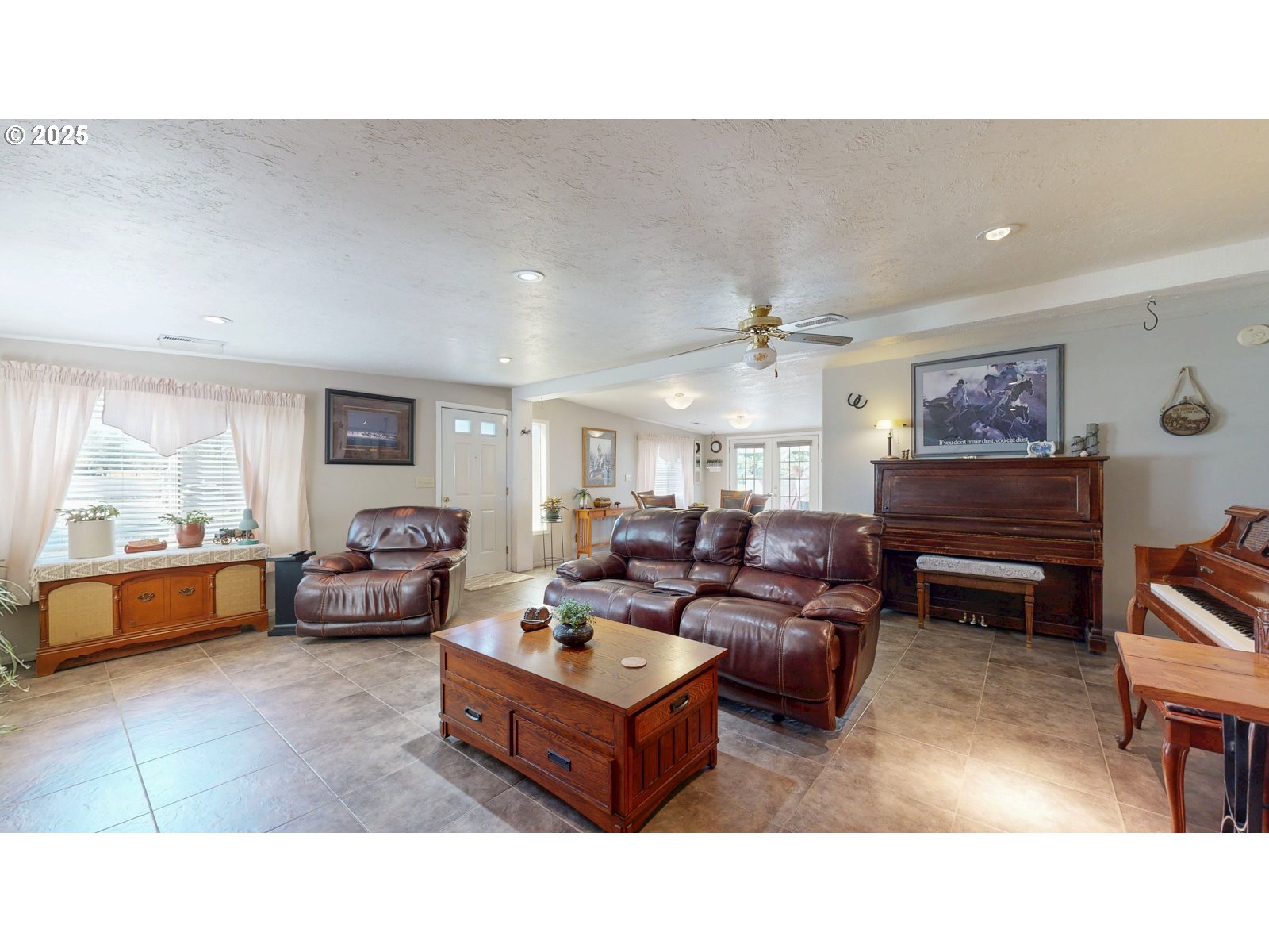 1855 East Hooker Road Hermiston, OR 97838 - Photo 5 of 32