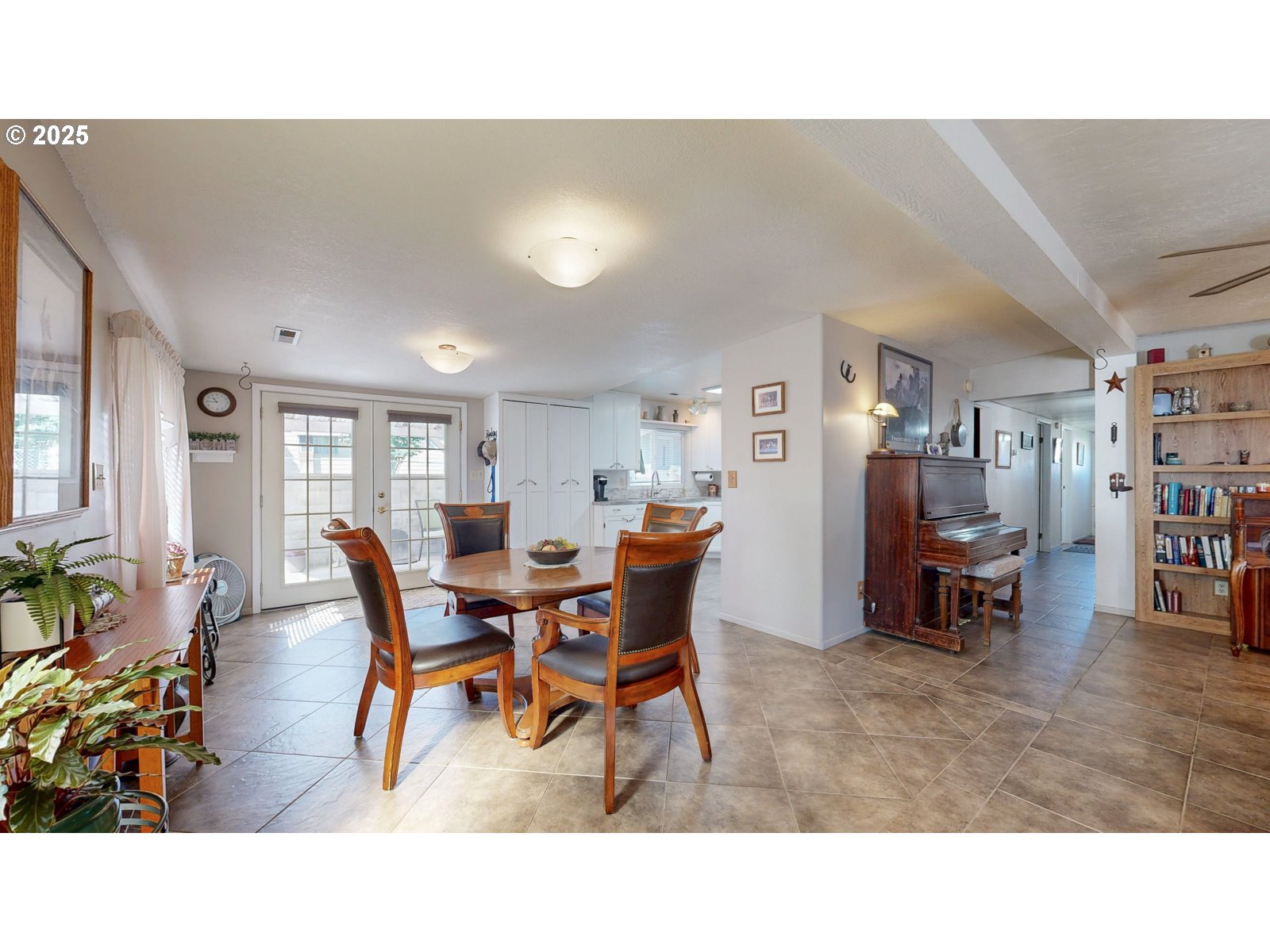 1855 East Hooker Road Hermiston, OR 97838 - Photo 8 of 32
