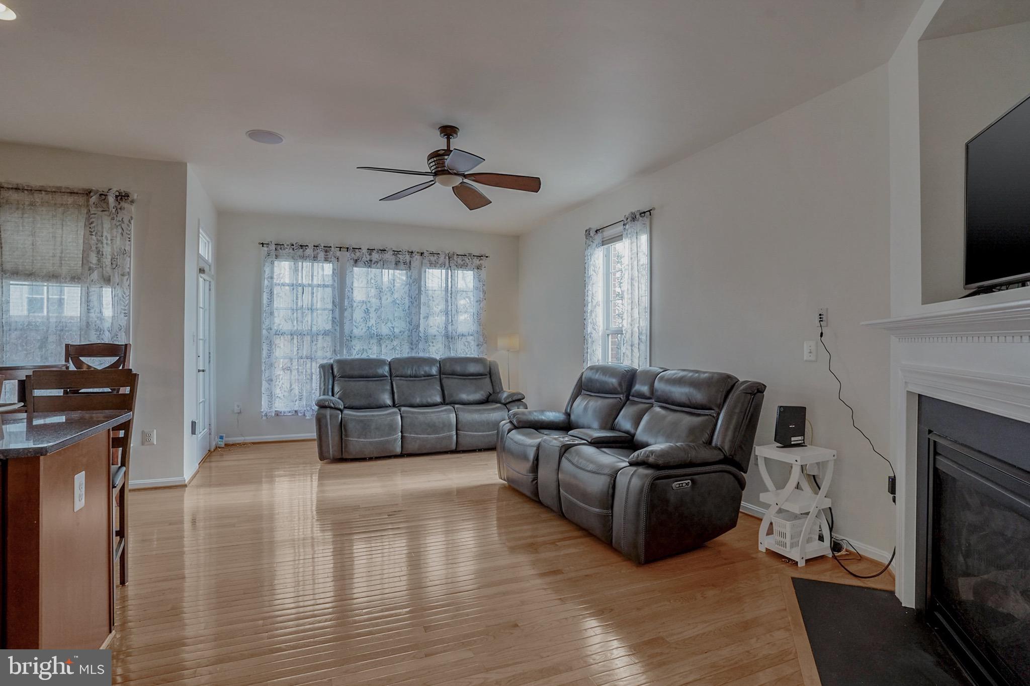 9151 Furey Road Lorton, VA 22079 - Photo 8 of 49 Gallery Image 8