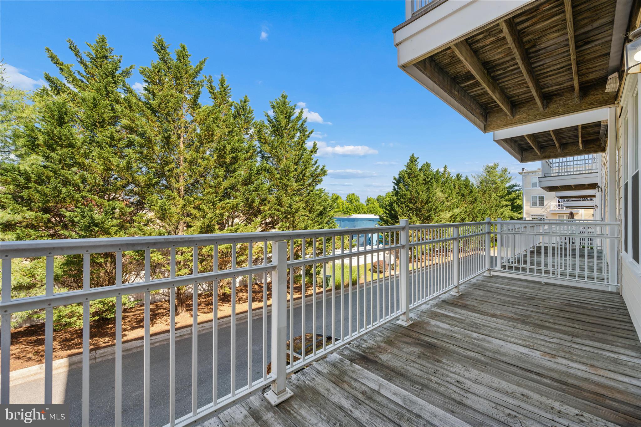 123 Bucksfield Road, Unit 123 Gaithersburg, MD 20878 - Photo 28 of 49 Deck