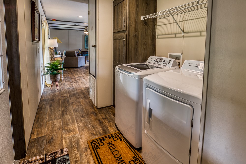 35418 Tompkins Road Hempstead, TX 77445 - Photo 27 of 50 a utility room with dryer and washer