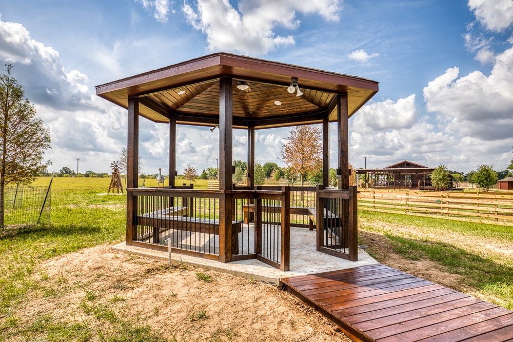 35418 Tompkins Road Hempstead, TX 77445 - Photo 42 of 50 a view of a ocean from a balcony
