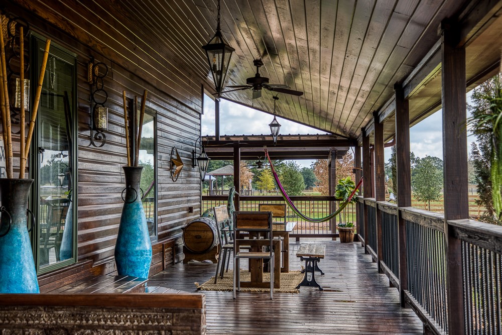 35418 Tompkins Road Hempstead, TX 77445 - Photo 5 of 50 an outdoor space with seating