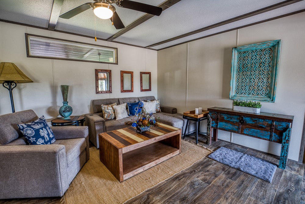 35418 Tompkins Road Hempstead, TX 77445 - Photo 10 of 50 a living room with furniture and a window