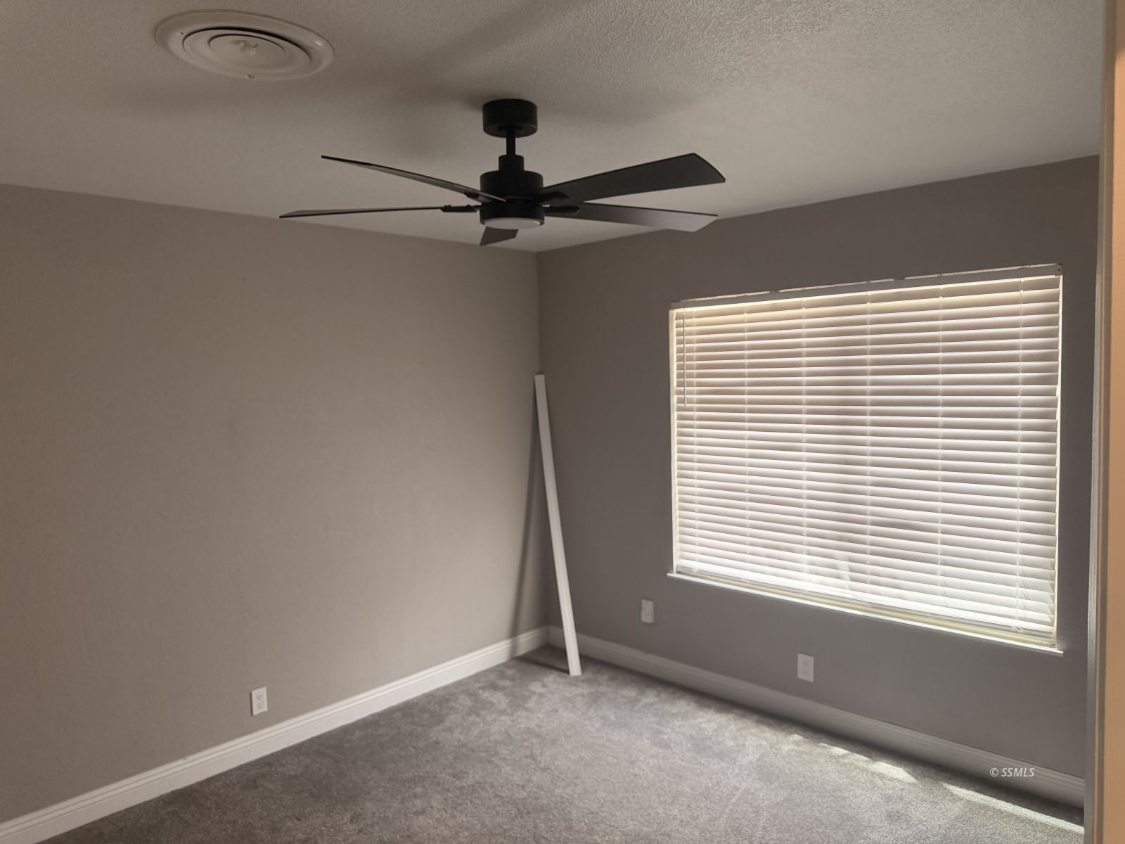 912 Jessica Street Ridgecrest, CA 93555 - Photo 9 of 22