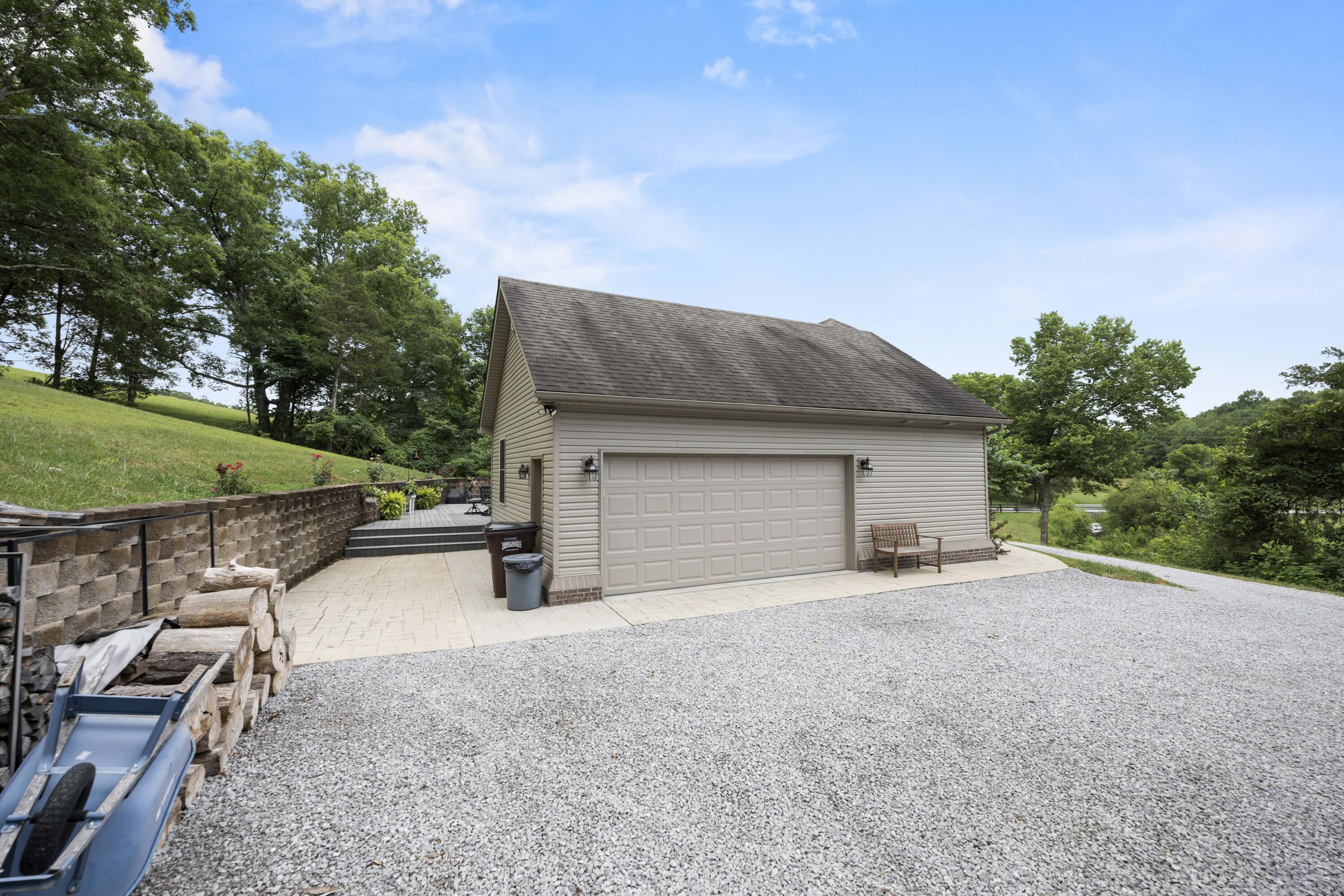 352 Suterville Road Stamping Ground, KY 40379 - Photo 37 of 61 20250714-352-Suterville-Rd-fh-006