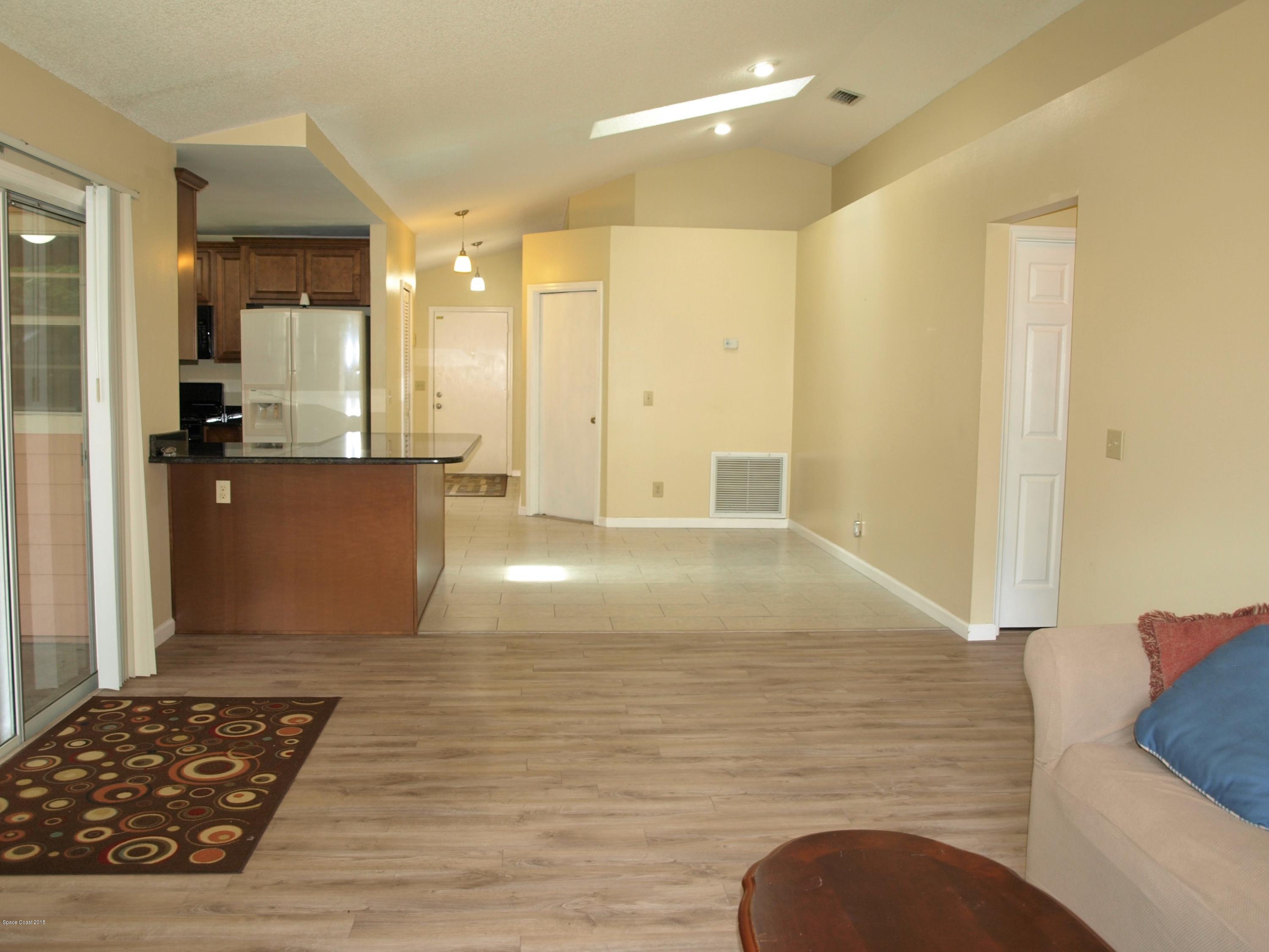 164 Oak Lake Road Melbourne, FL 32901 - Photo 14 of 35 Family Room