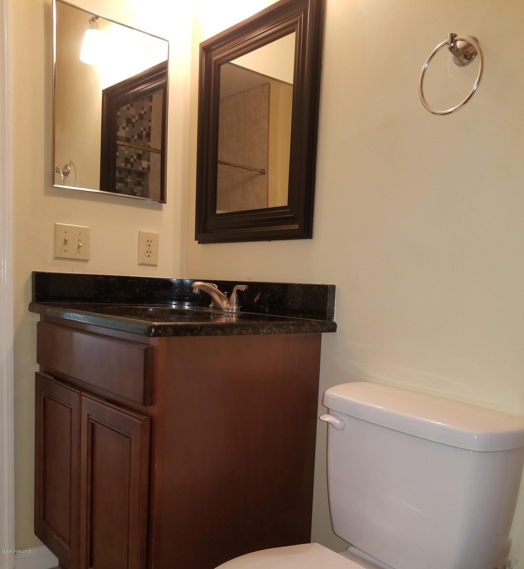 164 Oak Lake Road Melbourne, FL 32901 - Photo 21 of 35 Guest Bath