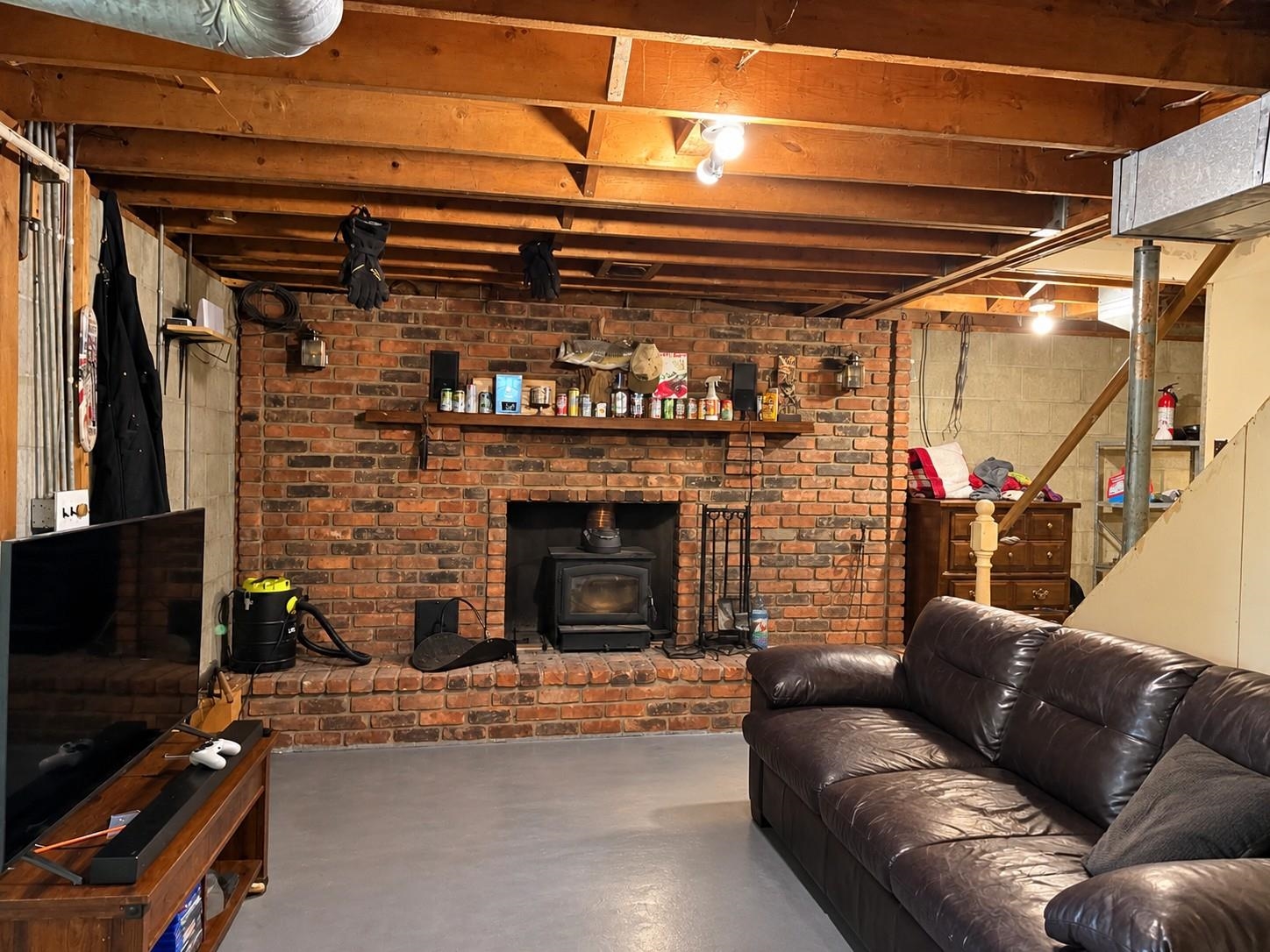 128 West Ridge Circle Leroy, MI 49655 - Photo 14 of 24 1950640-d20a7388-e2be-4fe9-a049-0f3293df6b0d.JPG