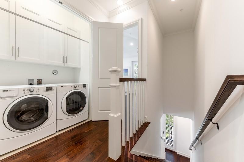 127 Madison Lane Delray Beach, FL 33444 - Photo 12 of 20 Laundry