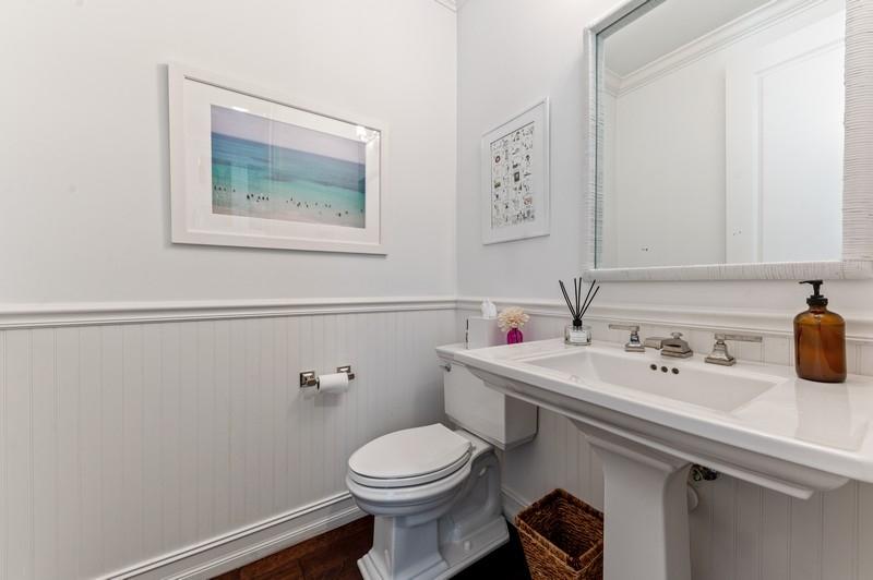 127 Madison Lane Delray Beach, FL 33444 - Photo 14 of 20 Powder room
