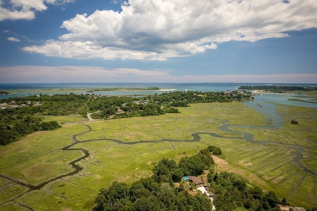 111 Jeffrey's Neck Road Ipswich, MA 01938 - Photo 1 of 34 Gallery Image 1