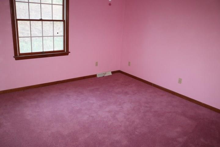 6406 Leechburg Road Verona, PA 15147 - Photo 15 of 20