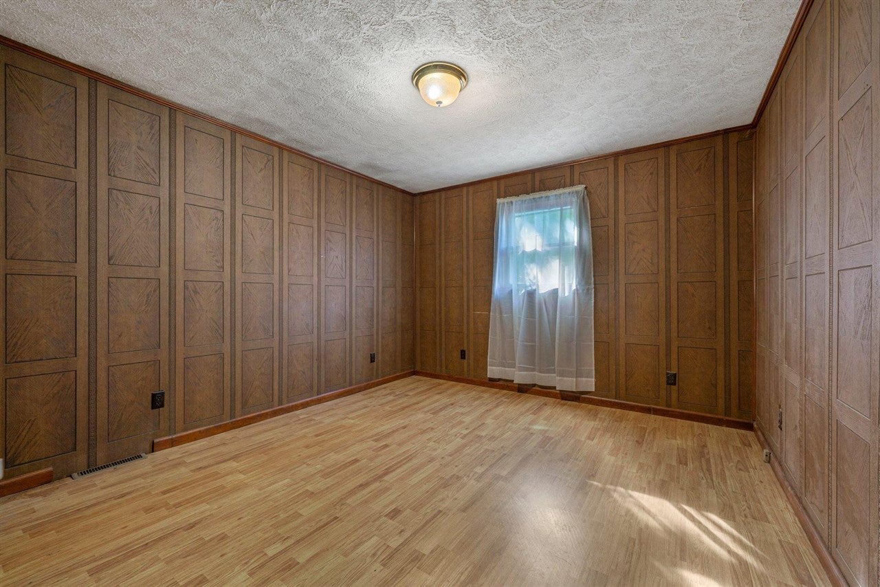 410 Ralph A Young Road Bowling Green, KY 42101 - Photo 12 of 46 Gallery Image 12